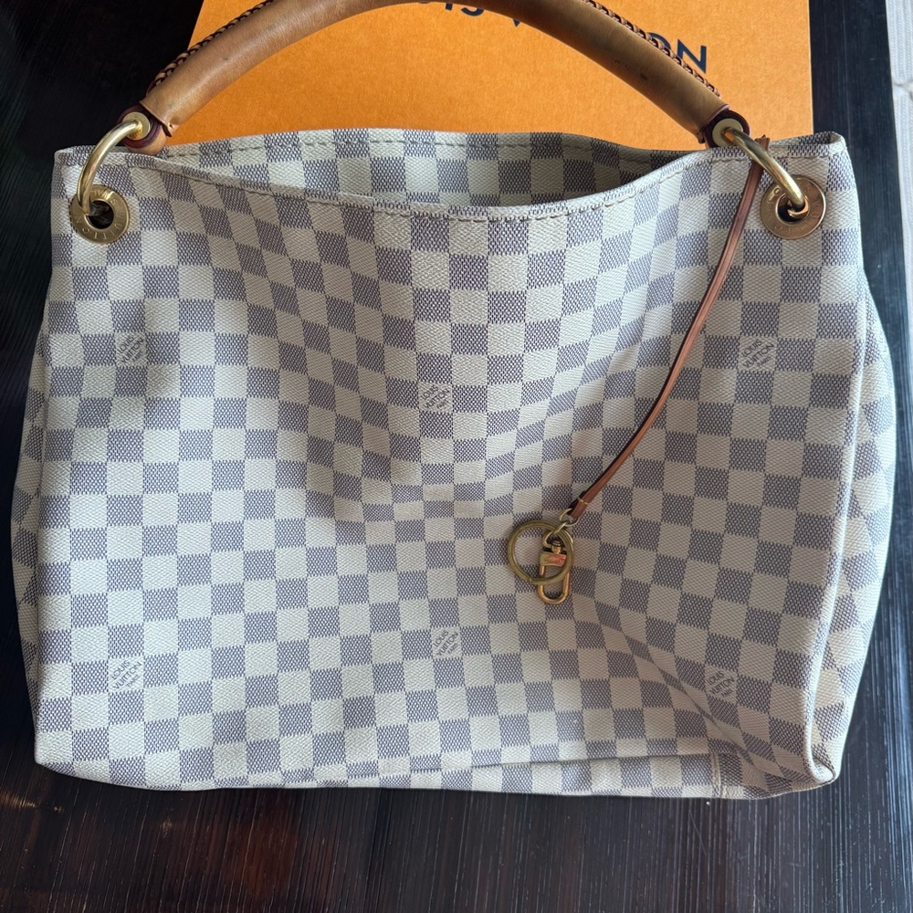 Louis Vuitton Artsy Damien MM  HandBag - Cream and Gray